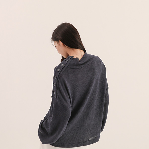 Density_密度前短後長寬袖上衣_深藍 