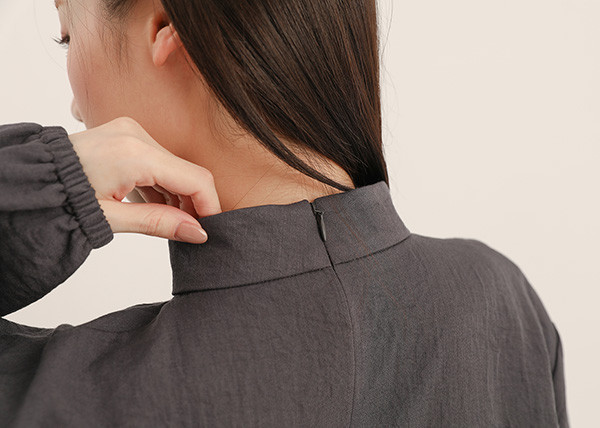 Ruoshui_若水褶片上衣_深藍