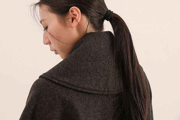 Intertwine_綢繆毛料大衣_黑 