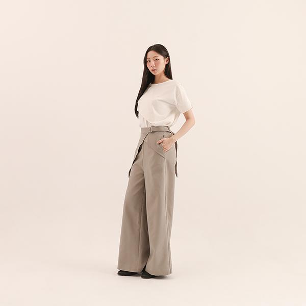 Qianyu_千羽造型褶片上衣_白 