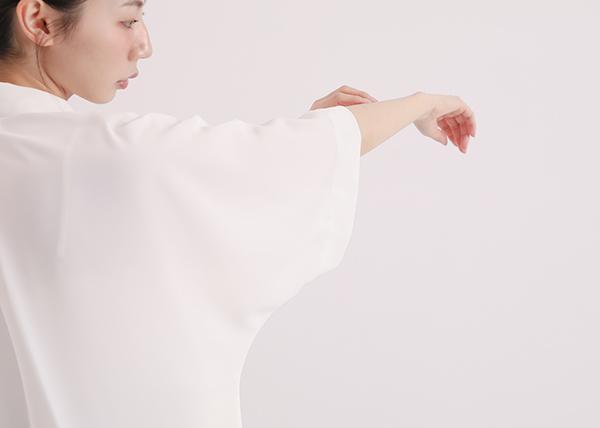 Trigonometric_三角函數小露背襯衫_白 