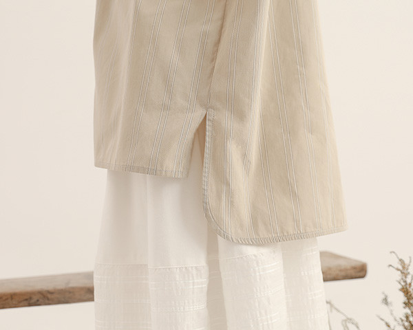 AlmondBlossoms_杏花長版襯衫_卡其條紋 