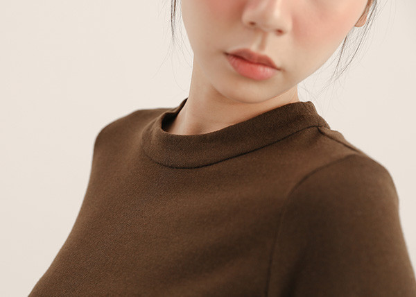 Serenor_從容毛料針織上衣_咖 