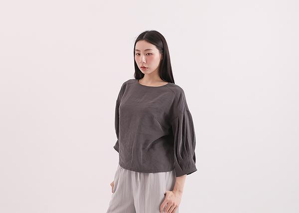 Xuyu_須臾褶片上衣_深灰 