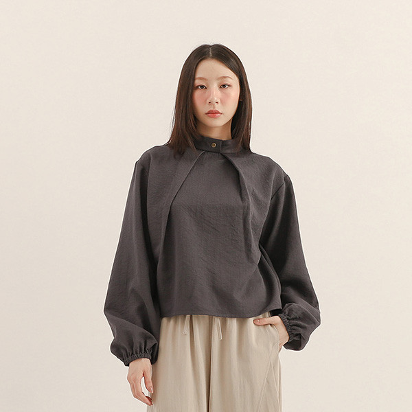 Ruoshui_若水褶片上衣_深藍 