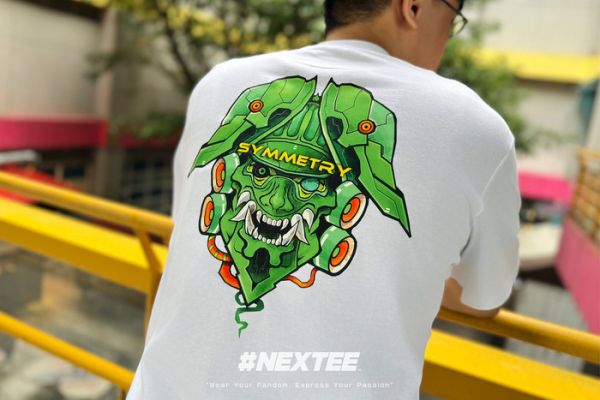 NEXTee 翻轉模玩 煞帝武士 短袖T恤 白色 NEXTee 翻轉模玩 煞帝武士 短袖T恤 白色