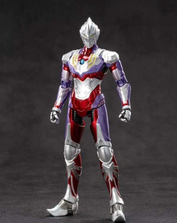 1/10 UA-A07 超人力霸王 迪迦裝甲 可動完成品 1/10 UA-A07 超人力霸王 迪迦裝甲 可動完成品