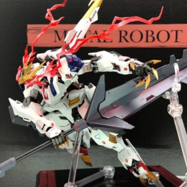 (預購)[再販] BANDAI METAL ROBOT魂 天狼王型獵魔鋼彈 可動完成品 20251006 [再販] BANDAI METAL ROBOT魂 天狼王型獵魔鋼彈 可動完成品