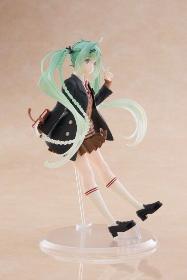 TAITO 景品 初音未來 Figure Fashion Preppy Ver. 2508 TAITO 景品 初音未來 Figure Fashion Preppy Ver.