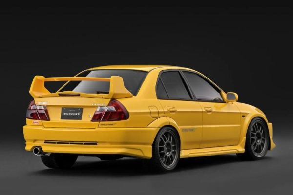 (預購) ignition model 1/18 三菱 Mitsubishi LANCER EVOLUTION V (CP9A) Yellow IG4020 20260713 ignition model 1/18 三菱 Mitsubishi LANCER EVOLUTION V (CP9A) Yellow IG4020