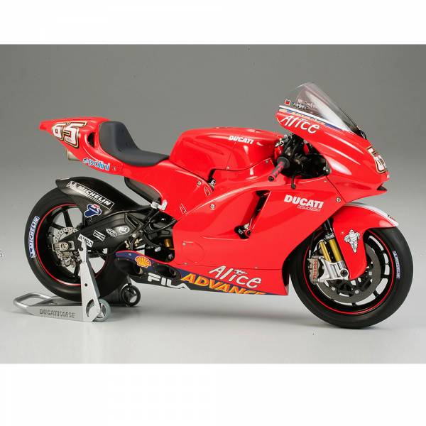 TAMIYA 田宮模型 14101 1/12 DUCATI DESMOSEDICI 組裝模型 TAMIYA 田宮模型 14101 1/12 DUCATI DESMOSEDICI 組裝模型