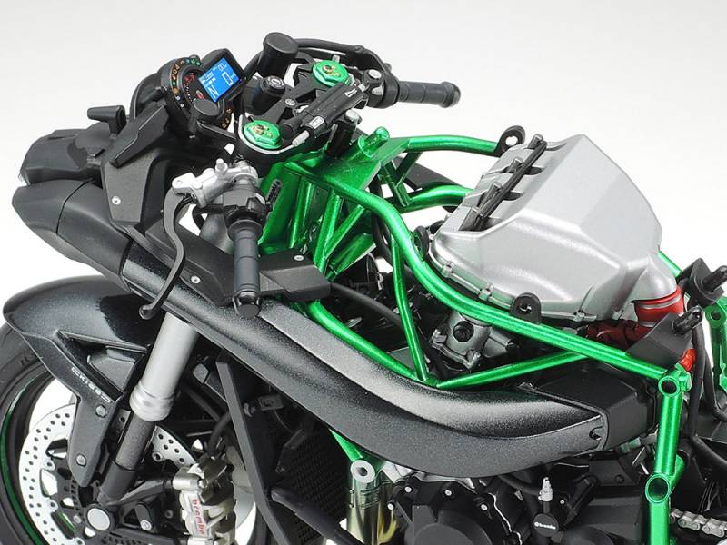 TAMIYA 田宮模型 14136 1/12 Kawasaki 川崎 忍者 H2 Ninja CARBON 街道版式樣 TAMIYA 田宮模型 14136 1/12 Kawasaki 川崎 忍者 H2 Ninja CARBON 街道版式樣