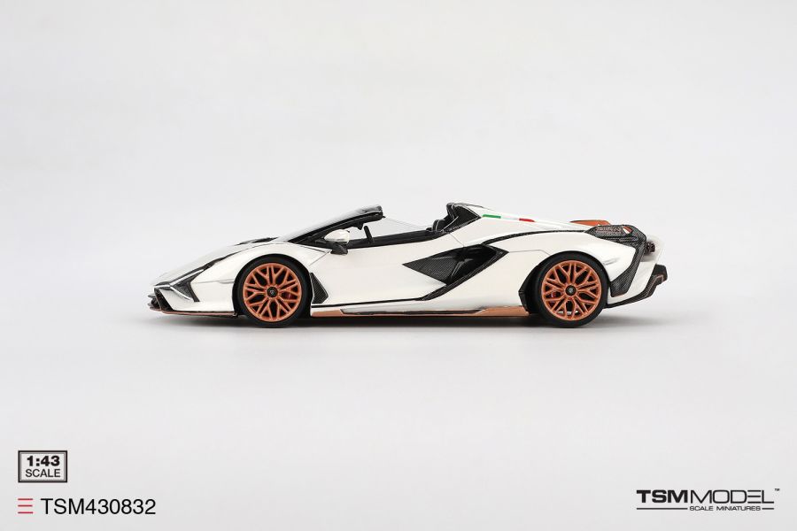 TSM MODEL 1/43 藍寶堅尼 Lamborghini Sián Roadster Bianco Asopo TSM430832 TSM MODEL 1/43 藍寶堅尼 Lamborghini Sián Roadster Bianco Asopo TSM430832