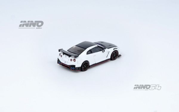 INNO64 1/64 日產 NISSAN GT-R (R35) NISMO White IN64-R35N-WHI INNO64 1/64 日產 NISSAN GT-R (R35) NISMO White IN64-R35N-WHI