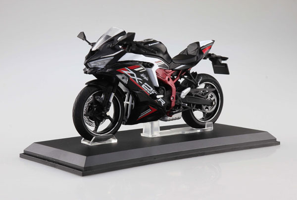 [再販] AOSHIMA 青島 1/12 川崎 Kawasaki 機車 Ninja ZX-25R 金屬閃光黑 珠光星塵白 塗裝完成品 [再販] AOSHIMA 青島 1/12 川崎 Kawasaki 機車 Ninja ZX-25R 金屬閃光黑 珠光星塵白 塗裝完成品