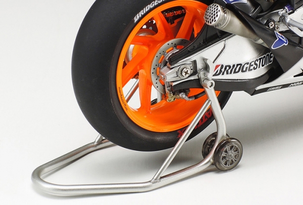 TAMIYA 田宮模型 14130 機車模型 1/12 REPSOL Honda RC213V 組裝模型 TAMIYA 田宮模型 14130 機車模型 1/12 REPSOL Honda RC213V 組裝模型