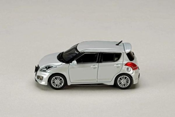 (預購) Hobby JAPAN | HJ64 1/64 鈴木 SUZUKI SWIFT SPORT ZC32S GENUINE AERO PARTS SNOW WHITE PEARL 珍珠白 HJ642082W 20260604 Hobby JAPAN | HJ64 1/64 鈴木 SUZUKI SWIFT SPORT ZC32S GENUINE AERO PARTS SNOW WHITE PEARL 珍珠白 HJ642082W