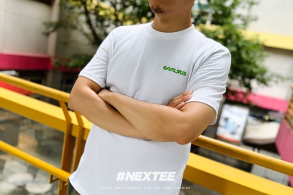 NEXTee 翻轉模玩 煞帝武士 短袖T恤 白色 NEXTee 翻轉模玩 煞帝武士 短袖T恤 白色