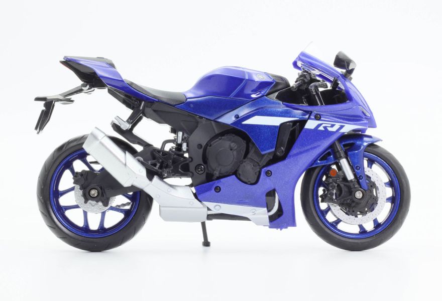 童友社 1/12 2022 山葉 Yamaha YZF-R1 藍 完成品 童友社 1/12 2022 山葉 Yamaha YZF-R1 藍 完成品