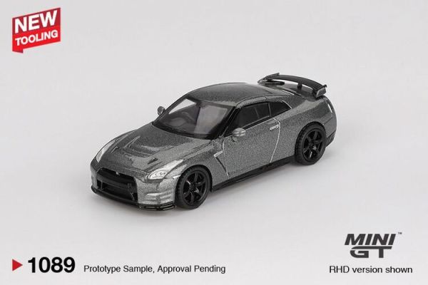(預購) MINIGT 1/64 日產 NISSAN GT-R 2013 Dark Metal Gray  (NISMO R35 CRS Version) MGT01089-R (預購) MINIGT 1/64 日產 NISSAN GT-R 2013 Dark Metal Gray  (NISMO R35 CRS Version) MGT01089-R