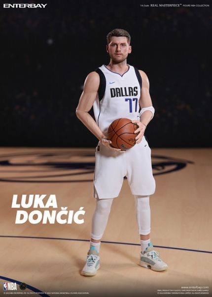 絕版斷貨中 ENTERBAY 1/6 NBA系列 達拉斯獨行俠隊 Luka Doncic 盧卡唐西奇 RM-1092 可動完成品 ENTERBAY 1/6 NBA系列 達拉斯獨行俠隊 Luka Doncic 盧卡唐西奇 RM-1092 可動完成品