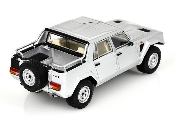 (預購) SPARK 1/43 藍寶堅尼 Lamborghini LM002 1986 - Street Silver S6742 20261005 SPARK 1/43 藍寶堅尼 Lamborghini LM002 1986 - Street Silver S6742