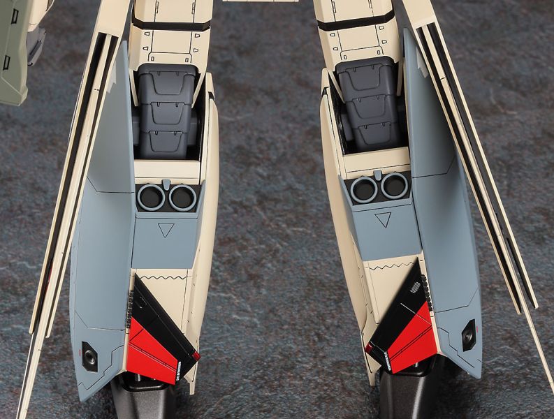 HASEGAWA 長谷川 1/72 超時空要塞 Macross Plus YF-19 王者之劍 組裝模型 HASEGAWA 長谷川 1/72 超時空要塞 Macross Plus YF-19 王者之劍 組裝模型