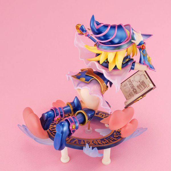 MegaHouse ART WORKS MONSTERS 遊戲王 黑魔導女孩 PVC MegaHouse ART WORKS MONSTERS 遊戲王 黑魔導女孩 PVC