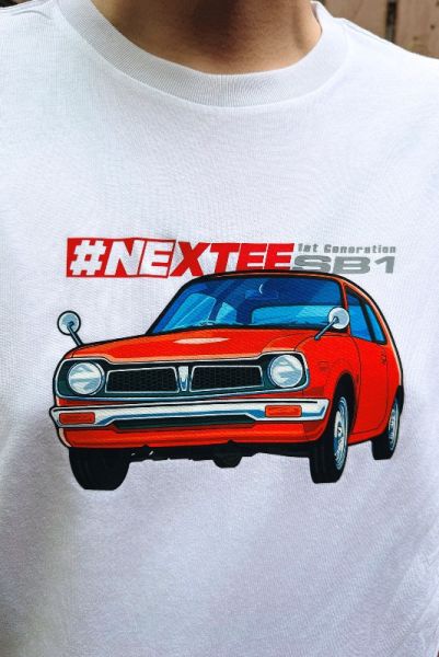 NEXTee 翻轉模玩系列 初代喜美 短袖T恤 白色 NEXTee 翻轉模玩系列 初代喜美 短袖T恤 白色