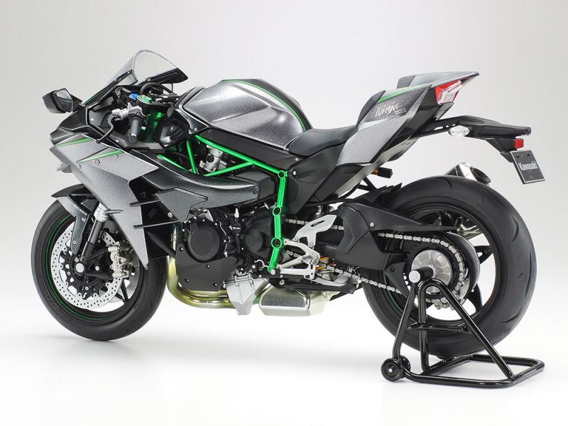 TAMIYA 田宮模型 14136 1/12 Kawasaki 川崎 忍者 H2 Ninja CARBON 街道版式樣 TAMIYA 田宮模型 14136 1/12 Kawasaki 川崎 忍者 H2 Ninja CARBON 街道版式樣