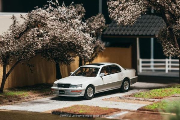 (預購) [吊卡版] TARMAC WORKS 1/64 GLOBAL64 Lexus LS400 (UCF10) Pearl White T64G-082-WH 20260426 [吊卡版] TARMAC WORKS 1/64 GLOBAL64 Lexus LS400 (UCF10) Pearl White T64G-082-WH