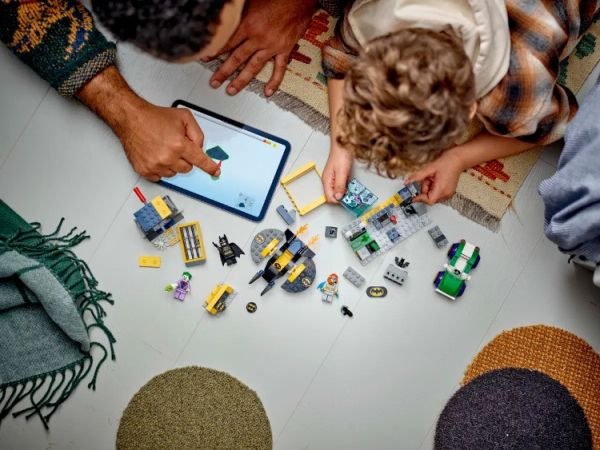 LEGO 樂高 76272 SH-蝙蝠俠﹑蝙蝠女及小丑的蝙蝠洞對決(3) LEGO 樂高 76272 SH-蝙蝠俠﹑蝙蝠女及小丑的蝙蝠洞對決(3)