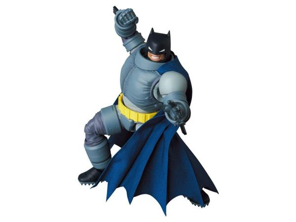 (預購) Medicom Toy MAFEX 裝甲蝙蝠俠 黑暗騎士歸來 20260907 Medicom Toy MAFEX 裝甲蝙蝠俠 黑暗騎士歸來