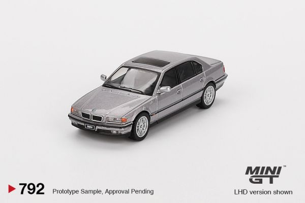 MINIGT 1/64 寶馬 BMW 750IL Aspen 金屬銀 MGT00792-L MINIGT 1/64 寶馬 BMW 750IL Aspen 金屬銀 MGT00792-L