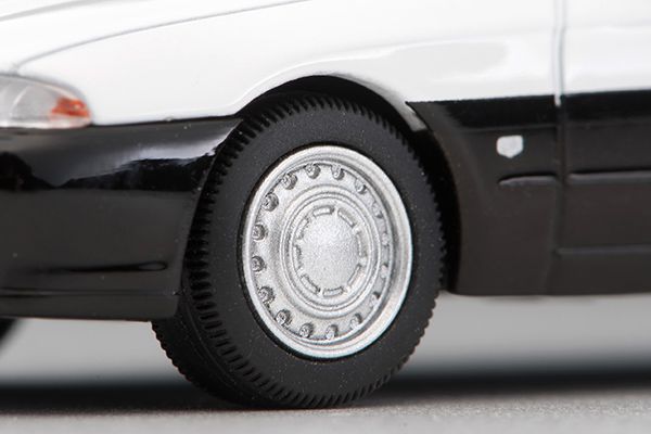 TOMYTEC 1/64 TLV-N212a Skyline 警車 TOMYTEC,1/64,TLV-N212a,Skyline,警車