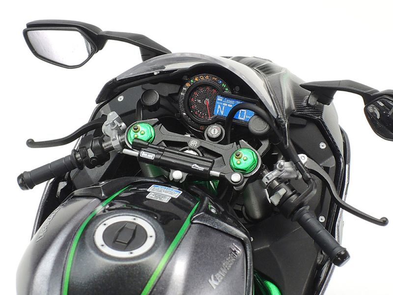 TAMIYA 田宮模型 14136 1/12 Kawasaki 川崎 忍者 H2 Ninja CARBON 街道版式樣 TAMIYA 田宮模型 14136 1/12 Kawasaki 川崎 忍者 H2 Ninja CARBON 街道版式樣