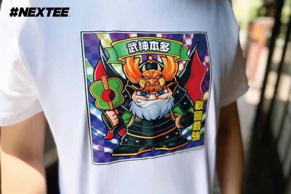 NEXTee KIRAKIRABUSI 武神本多 短袖T恤 白色 NEXTee KIRAKIRABUSI 武神本多 短袖T恤 白色