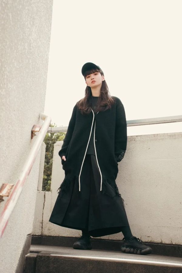 XRAGE BLEACH 死神 黑崎一護 萬解針織外套 XRAGE BLEACH 死神 黑崎一護 萬解針織外套