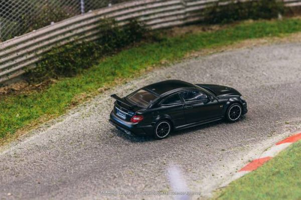 TARMAC WORKS 1/64 賓士 Mercedes-Benz C 63 AMG Coupé Black Series 霧面黑 T64G-009-MB TARMAC WORKS 1/64 賓士 Mercedes-Benz C 63 AMG Coupé Black Series 霧面黑 T64G-009-MB