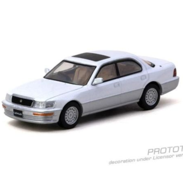 (預購) [吊卡版] TARMAC WORKS 1/64 GLOBAL64 Lexus LS400 (UCF10) Pearl White T64G-082-WH 20260426 [吊卡版] TARMAC WORKS 1/64 GLOBAL64 Lexus LS400 (UCF10) Pearl White T64G-082-WH