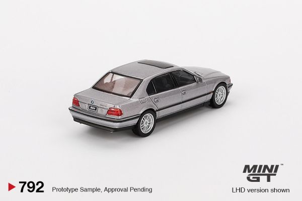 MINIGT 1/64 寶馬 BMW 750IL Aspen 金屬銀 MGT00792-L MINIGT 1/64 寶馬 BMW 750IL Aspen 金屬銀 MGT00792-L