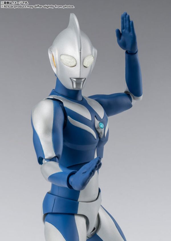 BANDAI S.H.Figuarts SHF 超人力霸王 高斯 月神型態 可動完成品 BANDAI S.H.Figuarts SHF 超人力霸王 高斯 月神型態 可動完成品