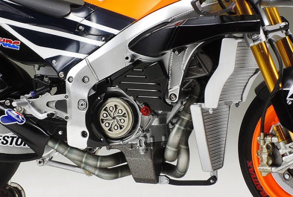 TAMIYA 田宮模型 14130 機車模型 1/12 REPSOL Honda RC213V 組裝模型 TAMIYA 田宮模型 14130 機車模型 1/12 REPSOL Honda RC213V 組裝模型