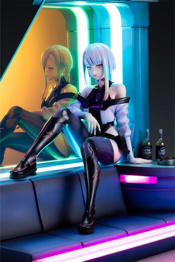 (預購) KOTOBUKIYA 1/7 電馭叛客：邊緣行者 露西 附 LED展示台 不可動完成品 20260813 KOTOBUKIYA 1/7 電馭叛客：邊緣行者 露西 附 LED展示台 不可動完成品