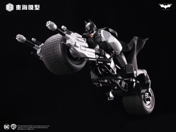 [不挑盒況] DC 蝙蝠俠 黑暗騎士 蝙蝠車&蝙蝠摩托車 組裝模型 TUMBLER & THE BAT-POO [不挑盒況] DC 蝙蝠俠 黑暗騎士 蝙蝠車&蝙蝠摩托車 可合體 組裝模型 TUMBLER & THE BAT-POO