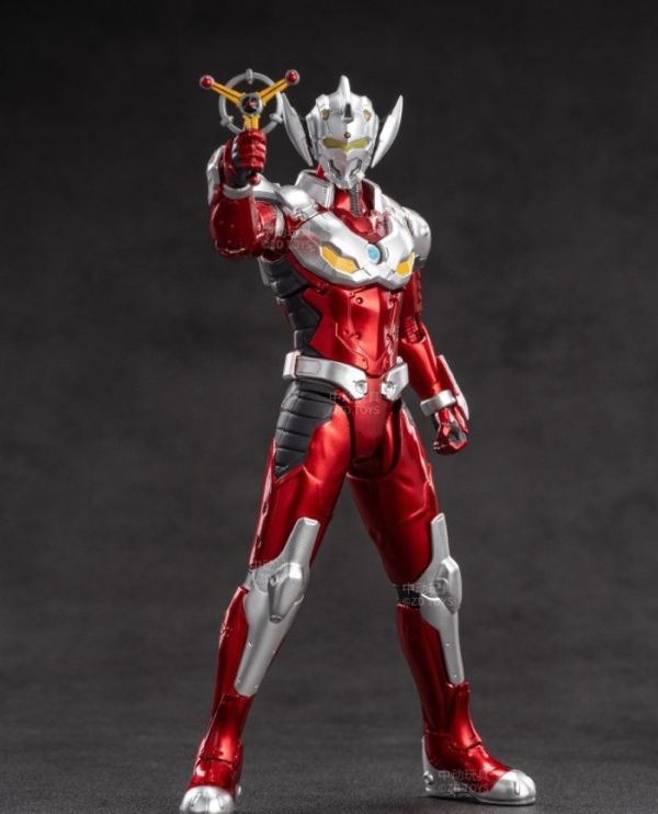 1/10 UA-A05 超人力霸王 泰羅裝甲 可動完成品 1/10 UA-A05 超人力霸王 泰羅裝甲 可動完成品