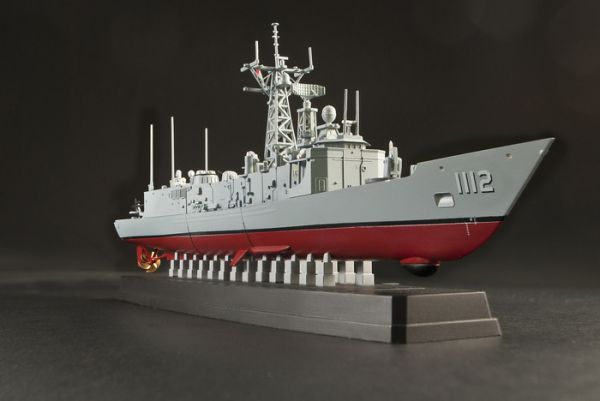 AFV CLUB 戰鷹 1/700 海軍 派里級飛彈巡防艦 銘傳/逢甲 全艦底式樣含升級蝕刻片及水貼 組裝模型 SE00701 AFV CLUB 戰鷹 1/700 海軍 派里級飛彈巡防艦 銘傳/逢甲 全艦底式樣含升級蝕刻片及水貼 組裝模型 SE00701