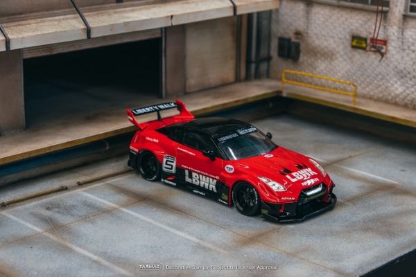 TARMAC WORKS 1/43 日產 NISSAN 自由步行 LB-Silhouette WORKS GT NISSAN GT-R R35 Silhouette T43-022-SIL TARMAC WORKS 1/43 日產 NISSAN 自由步行 LB-Silhouette WORKS GT NISSAN GT-R R35 Silhouette T43-022-SIL