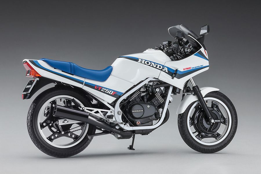 HASEGAWA 長谷川 1/12 本田 HONDA VT250F (MC08) (1984) 組裝模型 HASEGAWA 長谷川 1/12 本田 HONDA VT250F (MC08) (1984) 組裝模型