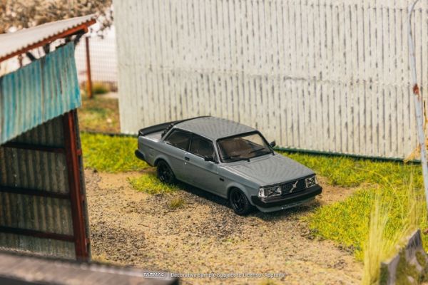 TARMAC WORKS 1/64 富豪 Volvo 242 Custom 灰色 T64R-050-GRY TARMAC WORKS 1/64 富豪 Volvo 242 Custom 灰色 T64R-050-GRY